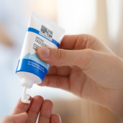 Tiroler Steinöl 056 470 44 44 - Crème de jour visage - acheter Suisse